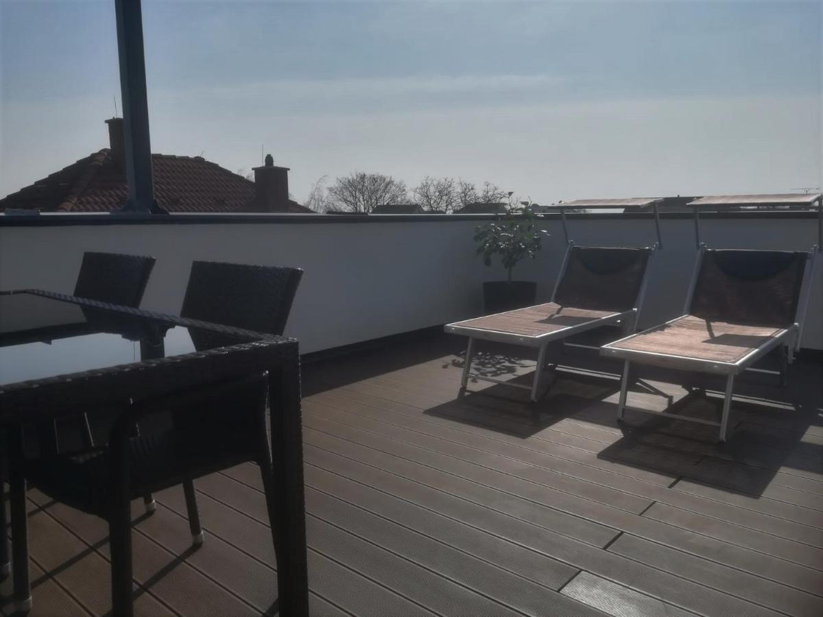 Penthouse Griemann 2 Fuer Max 4 Personen Mit Eigener Grosser Dachterrasse Zum Relaxen! Illmitz Extérieur photo