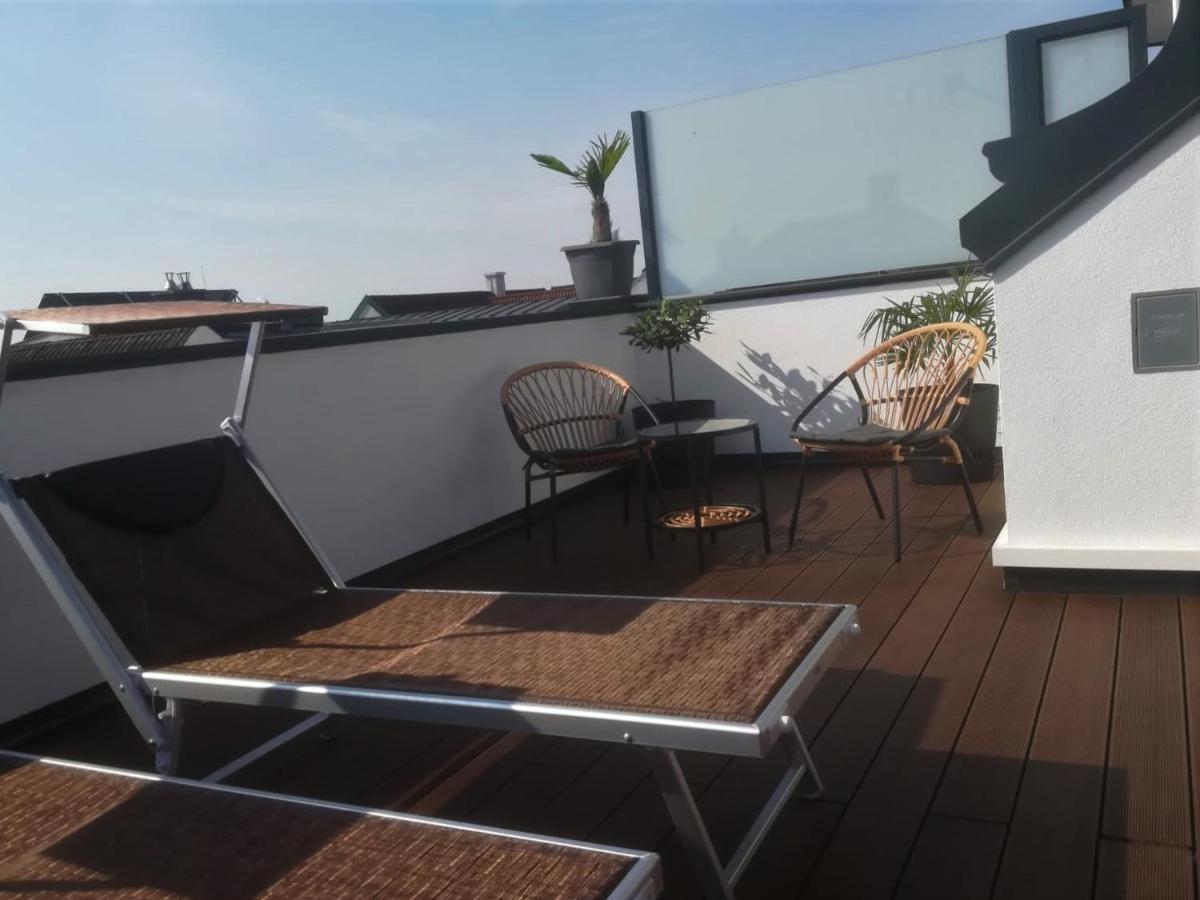 Penthouse Griemann 2 Fuer Max 4 Personen Mit Eigener Grosser Dachterrasse Zum Relaxen! Illmitz Extérieur photo