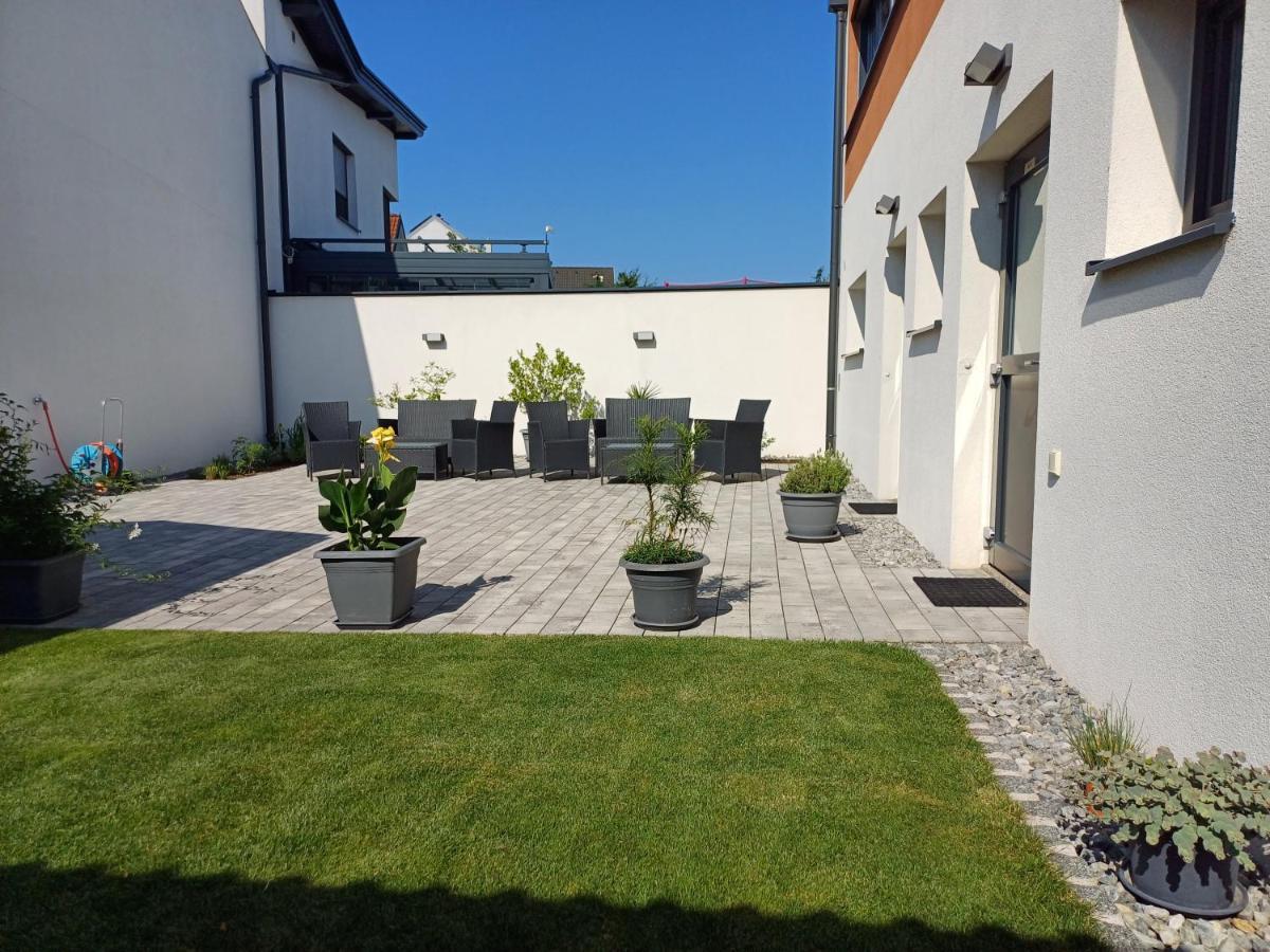 Penthouse Griemann 2 Fuer Max 4 Personen Mit Eigener Grosser Dachterrasse Zum Relaxen! Illmitz Extérieur photo