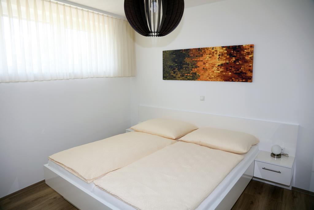 Penthouse Griemann 2 Fuer Max 4 Personen Mit Eigener Grosser Dachterrasse Zum Relaxen! Illmitz Extérieur photo