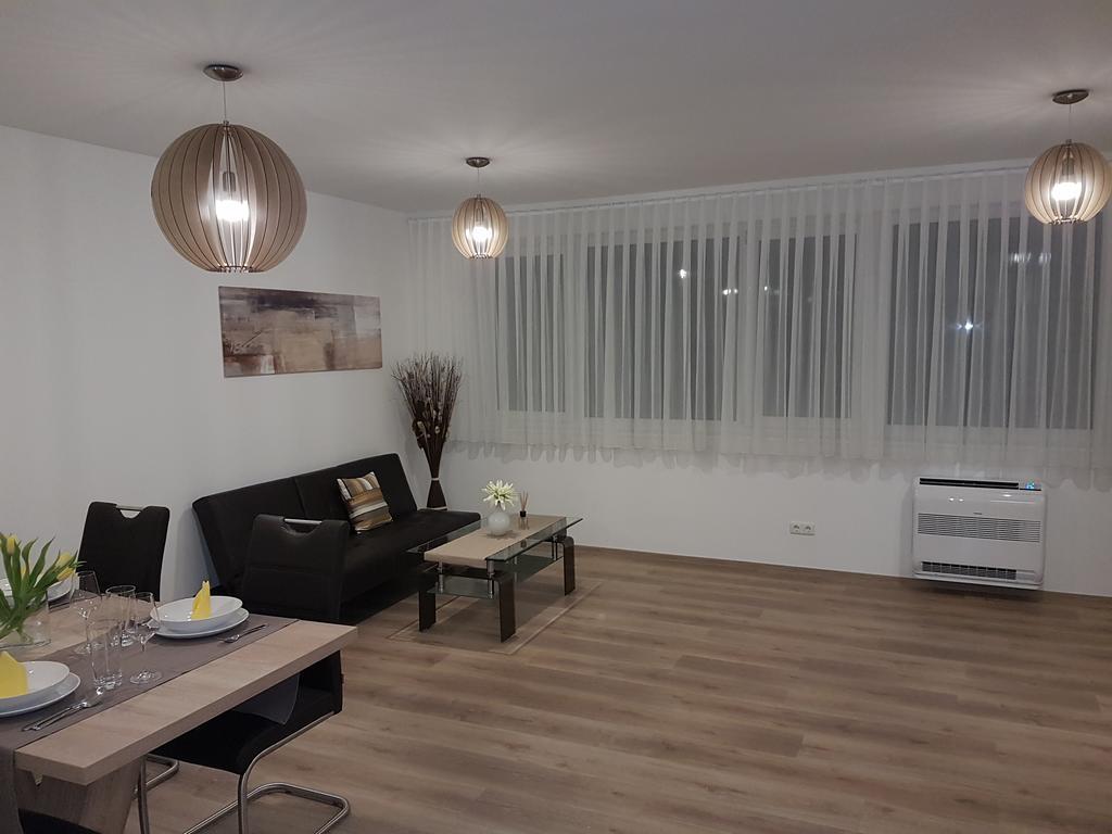 Penthouse Griemann 2 Fuer Max 4 Personen Mit Eigener Grosser Dachterrasse Zum Relaxen! Illmitz Extérieur photo