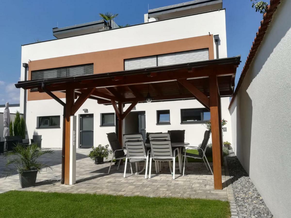 Penthouse Griemann 2 Fuer Max 4 Personen Mit Eigener Grosser Dachterrasse Zum Relaxen! Illmitz Extérieur photo
